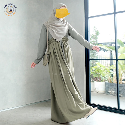 Pistachio Abaya | Graceful Ensemble by Naik Muslimah